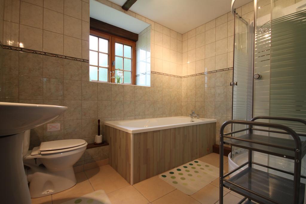 Rouelle Chambres D'Hotes La Difference-Le Pressoir الغرفة الصورة